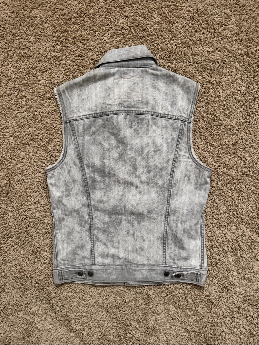Levi's Jean Trucker Vest Sz Small Gray Acid Wash Distressed Biker Grunge Western - Picture 3 of 3